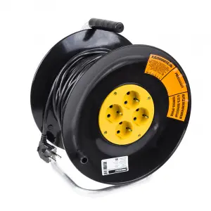 ЭЛМАКС - Удлинитель силовой на катушке 4 гнезда с/з 30 м 3х1 мм² STANDART PROCONNECT элмакс, электротехника, кабель, светотехника, elmax.pro