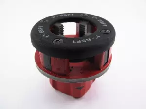 Клупп трубный, черный, 1/2"