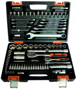 Набор инструментов, 1/2" , 1/4" , CrV, пластиковый кейс 82 предм