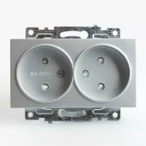 ЭЛМАКС - Розетка 2-местная с защитной шторкой (механизм) б/з, 250В, 10А, серия Катрин, GLS10-7113-03, серебро элмакс, электротехника, кабель, светотехника, elmax.pro