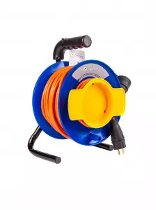 Удлинитель ПВС Атлант 2200 Вт 30м на садовой катушке (С/з) Удлинитель ПВС Атлант 2200 Вт 30м на садовой катушке (С/з)