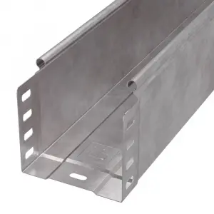 Лоток неперфорированный Стандарт HDZ 100х100х3000 (0,7 мм) (6 м/уп) Промрукав