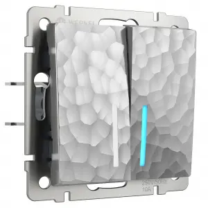 W1222106/ Выключатель двухклавишный проходной с подсветкой (hammer серебряный)