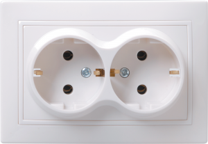 ЭЛМАКС - РС12-3-КБ Розетка 2местн. c з/к без защ.штор. 16А КВАРТА (белый) элмакс, электротехника, кабель, светотехника, elmax.pro